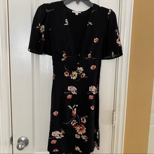 Cotton Candy LA vneck floral dress Size Small
